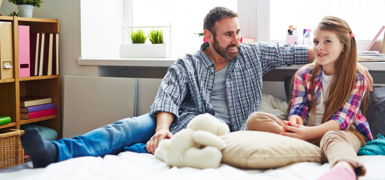 Dad and Teenage Girl Talking